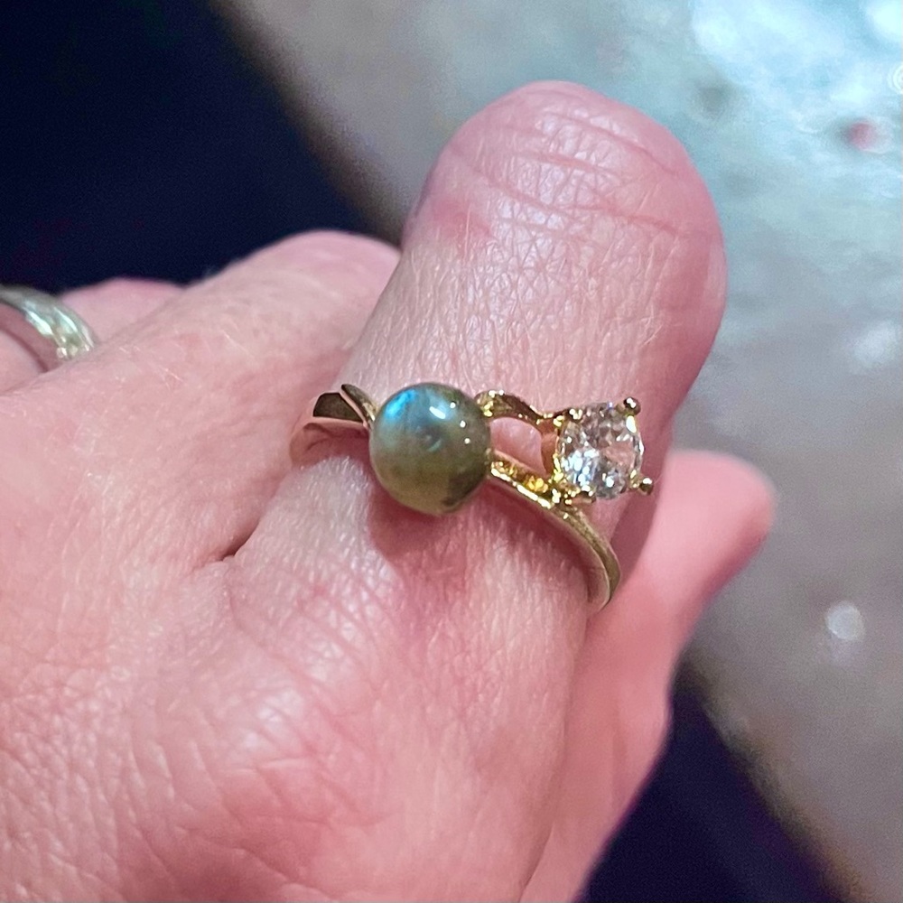 18K Gold Filled Crystal & Laboradite Ring Size 7 - Picture 2 of 5